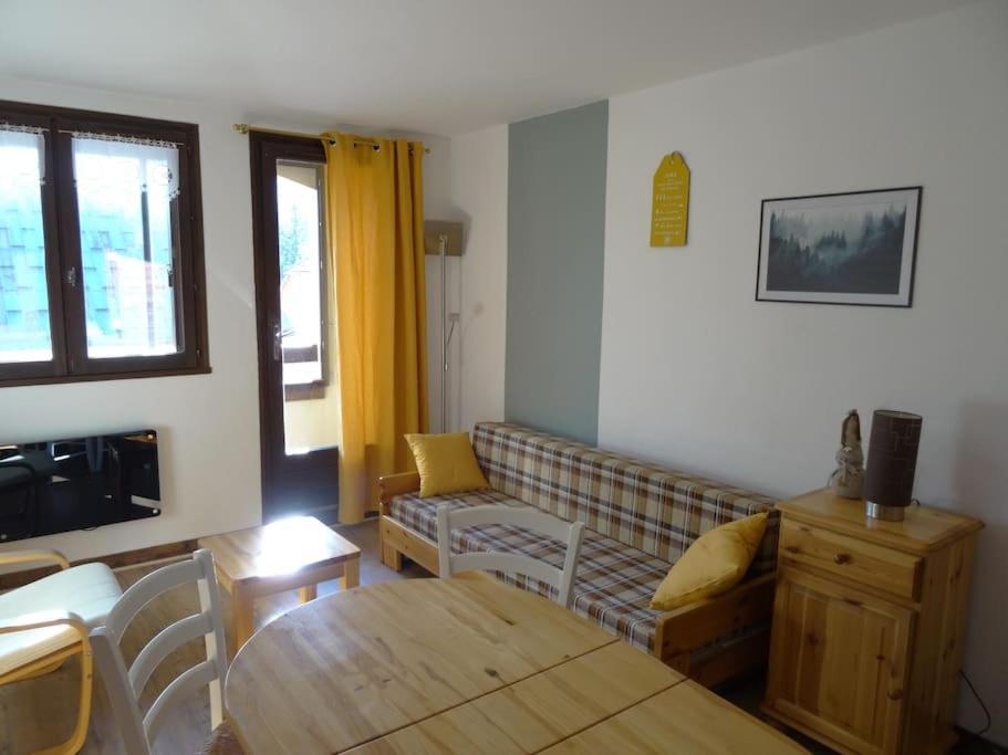 Appartement Au Coeur Du Village Avec Parking Prive 미주 외부 사진