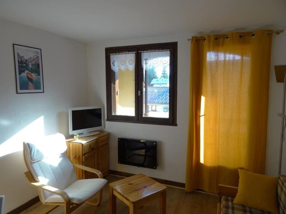 Appartement Au Coeur Du Village Avec Parking Prive 미주 외부 사진